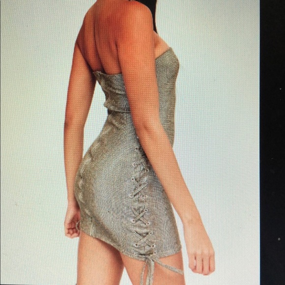 missguided x carli bybel mini sparkly dress - Picture 4 of 4